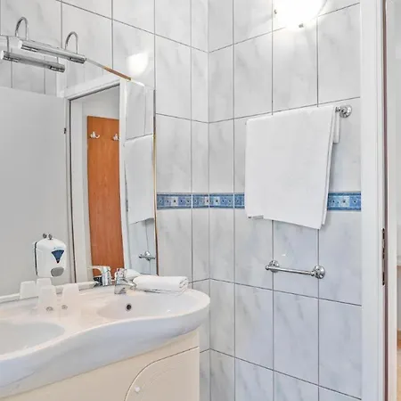 Guest house In - Barun - 4 Adults, Sea View Terrace *