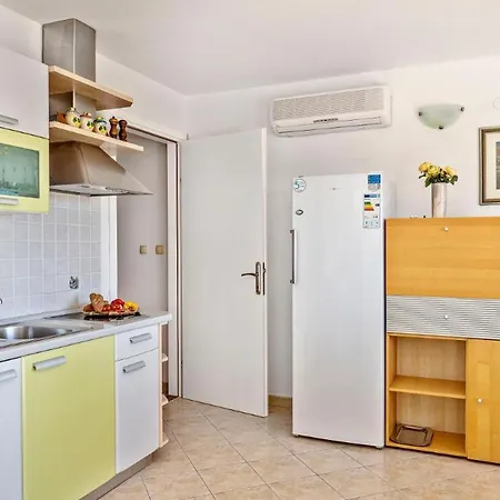 In - Barun - 4 Adults, Sea View Terrace Sibenik