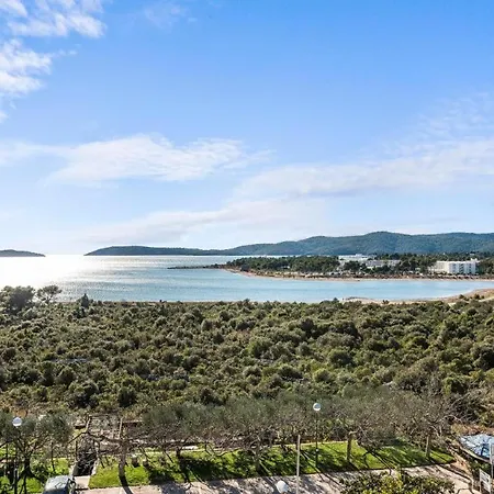 Guest house In - Barun - 4 Adults, Sea View Terrace *